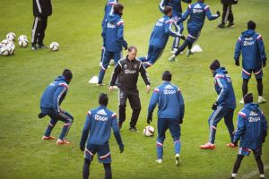 بطولة هولندا: فيينورد يفرمل اياكس ويسدي خدمة لايندهوفن