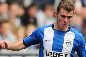 وست بروميتش يضم مكمانمان من ويجان