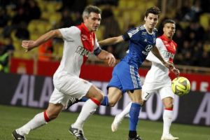 موناكو يوقف قطار انتصارات ليون بالدوري الفرنسي