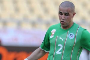 بوقرة يعلن نهاية مشواره مع منتخب الجزائر