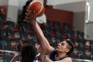 النجمة  يفوز على فريق الاتحاد في دوري زين البحرين لكرة السلة