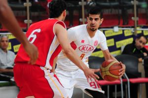 المحرق يفوز على سترة في دوري زين البحرين لكرة السلة للرجال