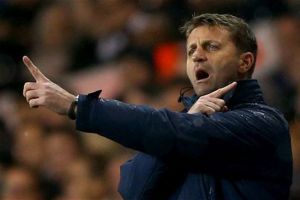 استون فيلا الانجليزي يعين شيروود مدربا له