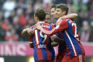    بايرن يسحق هامبورج بثمانية في مباراتهما المئوية بالدوري الألماني 