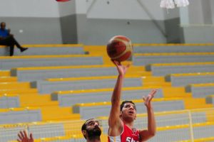 شاهد الصور... سترة يطيح بالبحرين في كأس السلة