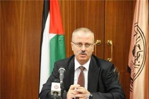 رئيس الوزراء الفلسطيني يبحث في الكويت ملف إعادة اعمار غزة