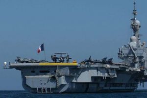 فرنسا تشرك حاملة طائراتها في العمليات ضد 'داعش' في العراق 