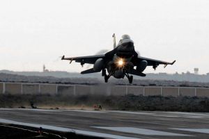 'رايتس ووتش': 7 مدنيين بينهم 3 أطفال قتلوا في الغارات الجوية المصرية الليبية