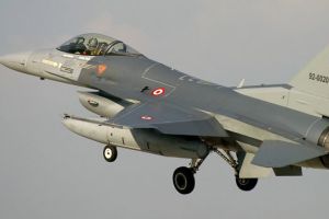 تحطم طائرتين حربيتين تركيتين في إقليم مالاطيا بوسط البلاد ومقتل شخص