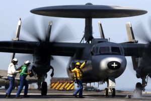 تدفق الأسلحة الأمريكية على العراق قبل هجوم الموصل المرتقب