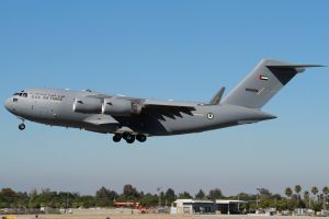 الإمارات تشتري من بوينج طائرتي سي-17 وسط إنفاق عسكري قياسي