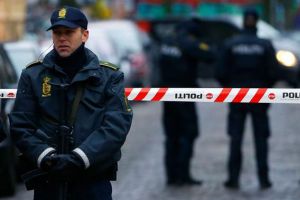 توجيه الاتهام لشخص ثالث يعتقد انه شريك مرتكب اعتداءي كوبنهاغن