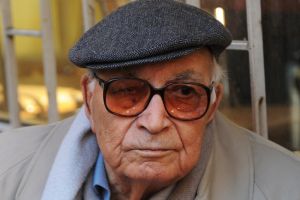 وفاة الروائي التركي الشهير يشار كمال عن 91 عاماً