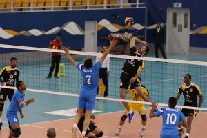 شاهد الصور... الأهلي ينجو بصعوبة من 'كمين' النبيه صالح بـ'أولى الطائرة'