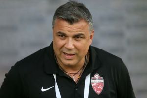 كوزمين: إذا قصرت مع الأهلي الإماراتي فالإدارة لن تبقي علي