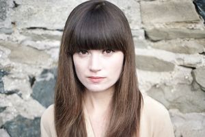 «المنثور» لإليزا روبرتسون... هاوية الفقدان... شخصيات صامتة