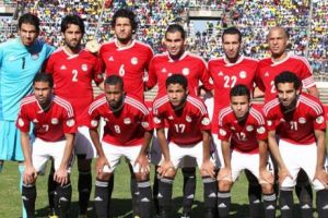 تطعيم لاعبي الأهلي المصري ضد الملاريا قبل السفر إلى رواندا