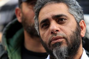 فضل شاكر يسلم نفسه قريباً للسلطات اللبنانية بعد انفصاله عن الأسير