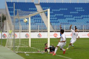 الرفاع الشرقي يرتقي لصدارة 'دوري القدم' بثنائية ضد البسيتين