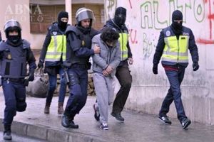 اعتقال 3 بريطانيين باسطنبول أثناء محاولتهم الانضمام 'لداعش'