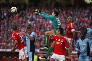 بطولة البرتغال: بنفيكا وبورتو يواصلان انتصاراتهما