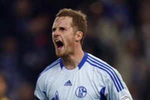 فايرمان حارس شالكه لن يلحق بمواجهة ليفركوزن