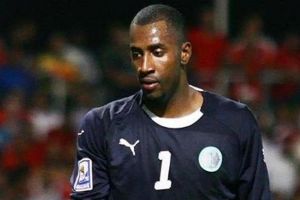 الكشف الطبي يؤكد إصابة وليد عبد الله حارس المنتخب السعودي بالرباط الصليبي