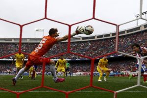 اتلتيكو مدريد يواصل مزاحمة فالنسيا على المركز الثالث في الدوري الأسباني