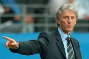 مدرب كولومبيا يقول إن فالكاو 'مشكلة كبيرة بحاجة إلى حل'