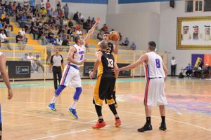 شاهد الصور... المنامة كالعادة أول الواصلين للمربع الذهبي لدوري زين البحرين لكرة السلة