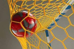 مساء اليوم السبت ... الأهلي في نصف نهائي الخليجية ... باربار والنجمة في نصف نهائي العربية