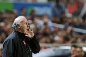 دل بوسكي: المنتخب الأسباني لم يدمن الهزائم