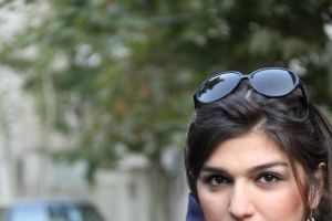 إيران تخفف حظر حضور النساء المباريات الرياضية للرجال