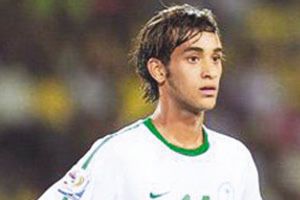 إصابة لاعب الهلال السعودي عبد الله عطيف بقطع في الرباط الصليبي