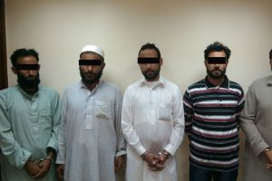 'الداخلية': القبض على آسيويَين أخفيا 164 كبسولة هيروين بـ150 ألف دينار في أحشائهما لإدخالها البحرين