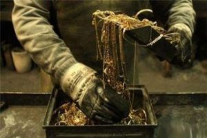 سرقة مجوهرات بقمية خمسة ملايين يورو على الطريق السريع في باريس