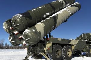 إيران تجري محادثات مع روسيا عن مواعيد تسليم صواريخ اس-300