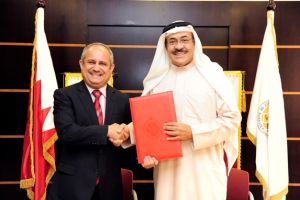 'عيسى الثقافي' يوقع مذكرة تفاهم مع مركز الدراسات بجامعة البحرين
