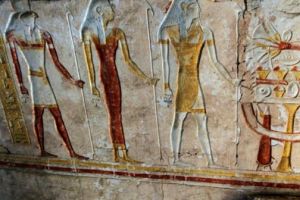 وزير الآثار المصري: القاهرة تستعيد 123 قطعة أثرية من واشنطن قريباً