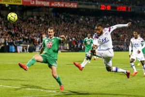 بطولة فرنسا: سانت اتيان يسدي خدمة لسان جرمان وليل يواصل صحوته على حساب بوردو