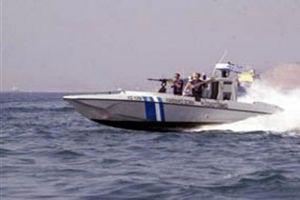 خفر السواحل اليوناني: جنوح قارب يقل عشرات المهاجرين قبالة جزيرة رودس اليونانية ومقتل ثلاثة على الأقل