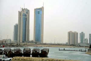 طقس البحرين: حار خلال النهار والرياح متقلبة الاتجاه