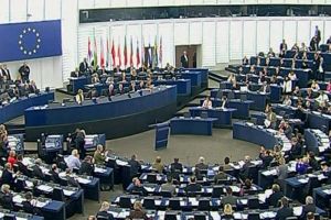 البرلمان الأوروبي يطالب فيفا بإعادة النظر في منح قطر تنظيم مونديال 2022