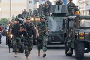 الجيش اللبناني يقصف تجمعات للمسلحين شرق البلاد