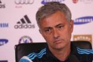 مورينيو يرد على اتهامات فينجر