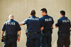 الشرطة الإسرائيلية تعتقل فلسطينيا صدم مجموعة من عناصرها في القدس