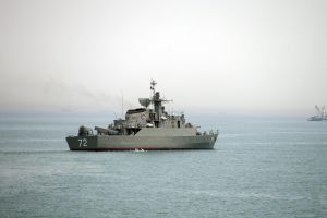 وكالة: البحرية الإيرانية احتجزت السفينة بأمر من المحكمة