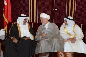 ولي العهد يستقبل في مجلسه الأسبوعي أفراد العائلة المالكة والوزراء والأعيان