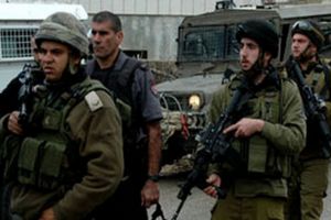 إسرائيل تداهم مكاتب صرافة في الضفة الغربية للاشتباه في تورطها في نقل أموال لحماس