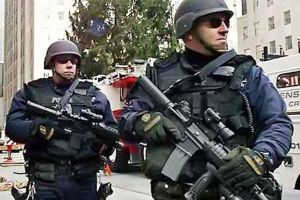 الشرطة تقتل مسلحين في تكساس عند معرض لرسوم كاريكاتيرية للنبي محمد 